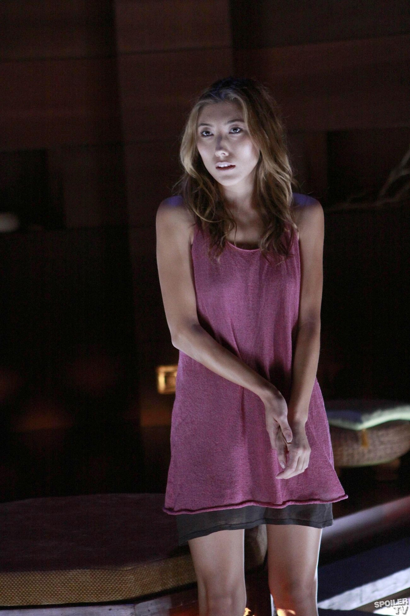 Illustration for article titled Echo's Turning The Dollhouse Upside Down, And Summer Glau's Having A Bad Day